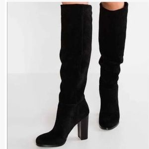 NWOT-Size 7 Same Edelman Caprice Suede Boots